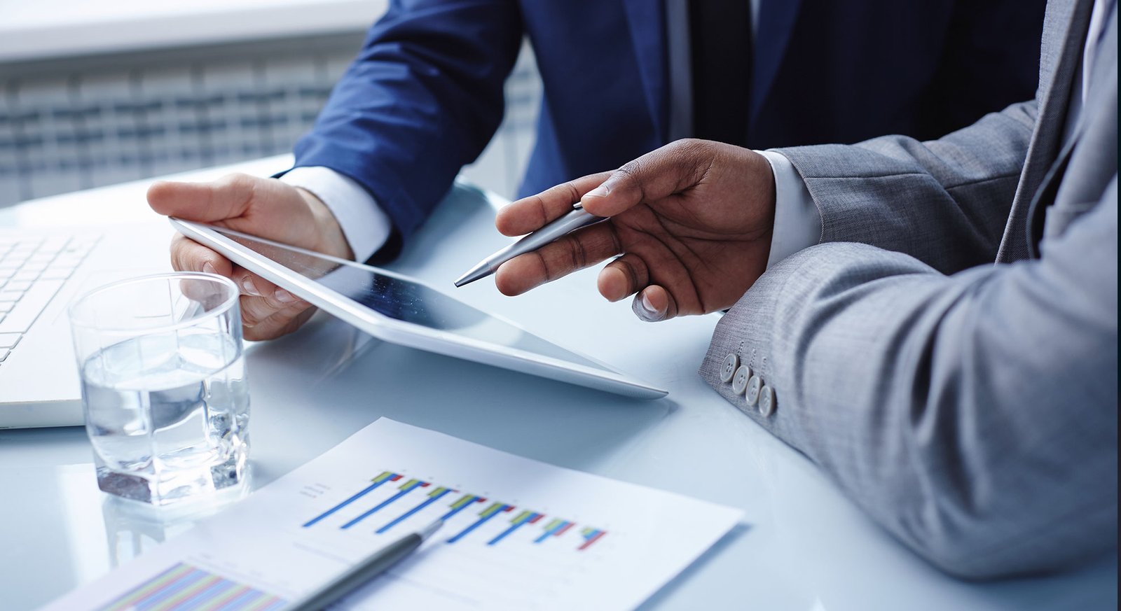 Business incorporation, banking, vat & financial services